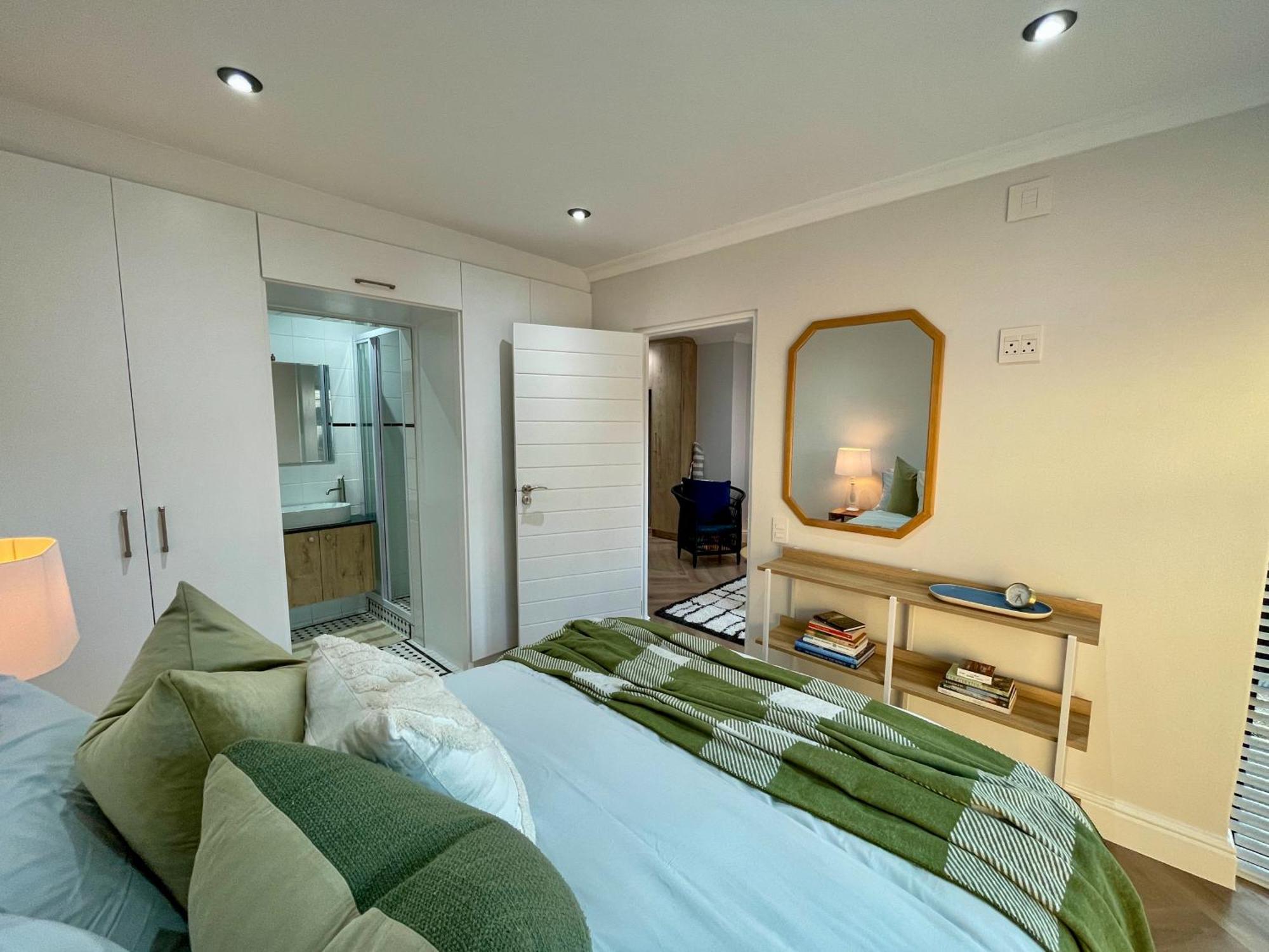 12 Ocean Decks * Cape Town