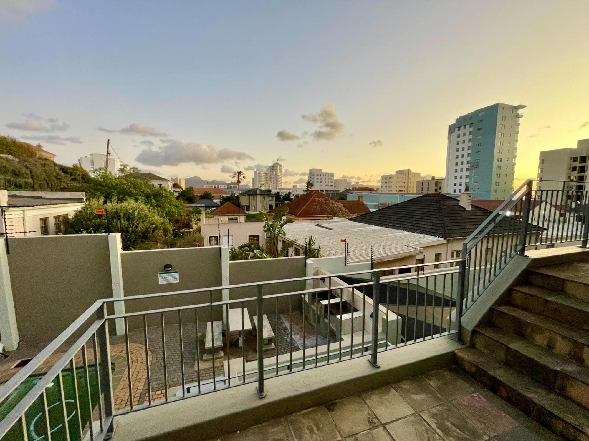 12 Ocean Decks Apartment Cape Town